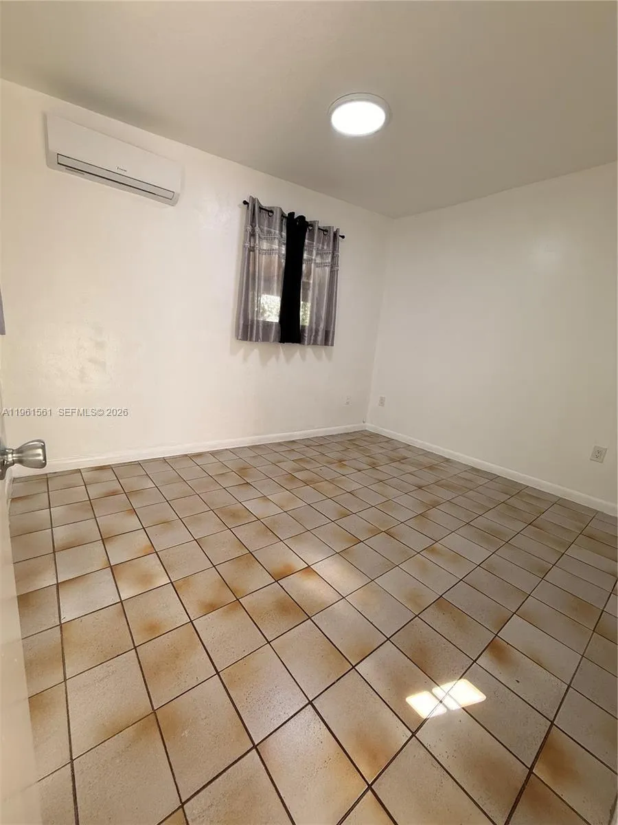 1037 Sw 20th Ave 2, Miami, Florida 33135, Miami, Florida 33135, 1 Bedroom Bedrooms, ,1 BathroomBathrooms,Residential Lease,For Rent,1037 Sw 20th Ave 2, Miami, Florida 33135,A11961561