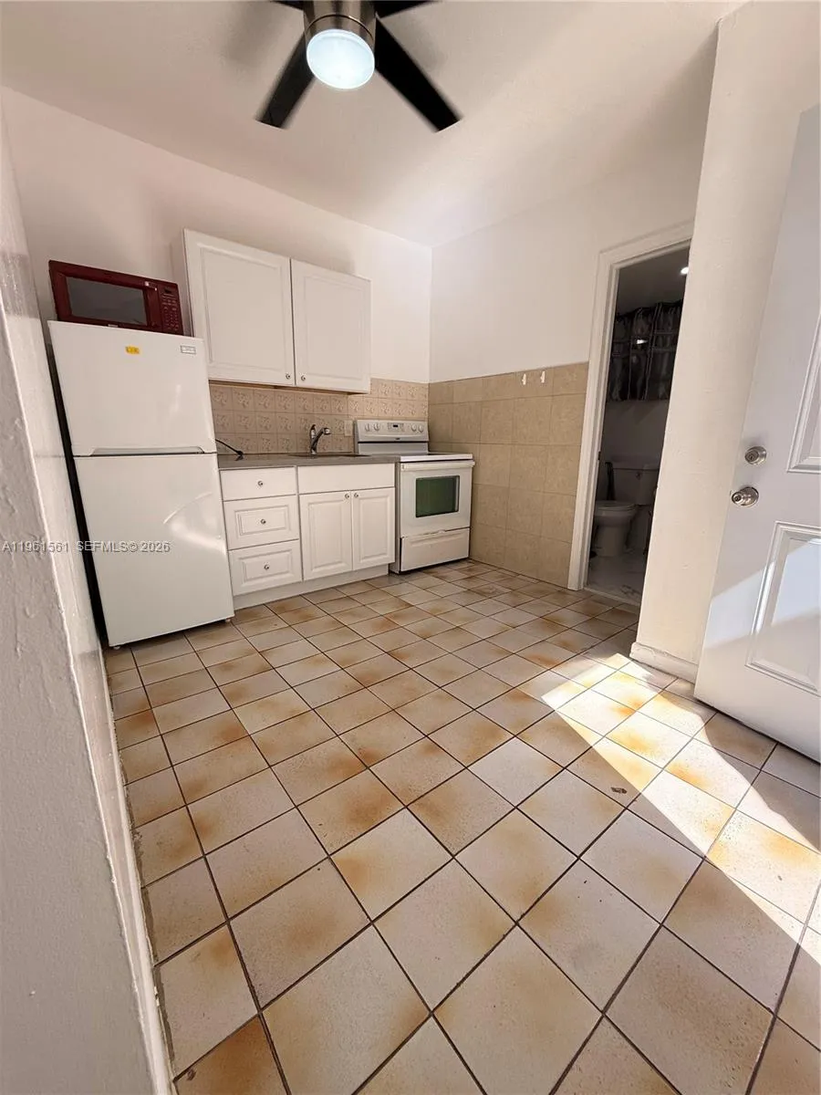1037 Sw 20th Ave 2, Miami, Florida 33135, Miami, Florida 33135, 1 Bedroom Bedrooms, ,1 BathroomBathrooms,Residential Lease,For Rent,1037 Sw 20th Ave 2, Miami, Florida 33135,A11961561