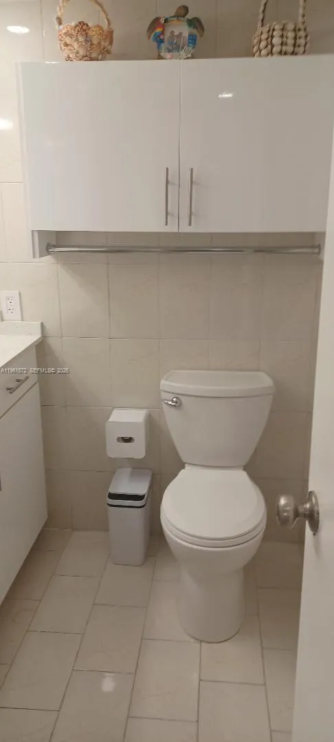 1801 S Treasure Dr 222, North Bay Village, Florida, North Bay Village, Florida 33141, 3 Bedrooms Bedrooms, ,2 BathroomsBathrooms,Residential,For Sale,1801 S Treasure Dr 222, North Bay Village, Florida,A11961572