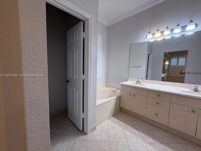 1538 Winterberry Ln 1538, Weston, Florida 33327, Weston, Florida 33327, 4 Bedrooms Bedrooms, ,2 BathroomsBathrooms,Residential Lease,For Rent,1538 Winterberry Ln 1538, Weston, Florida 33327,A11961566