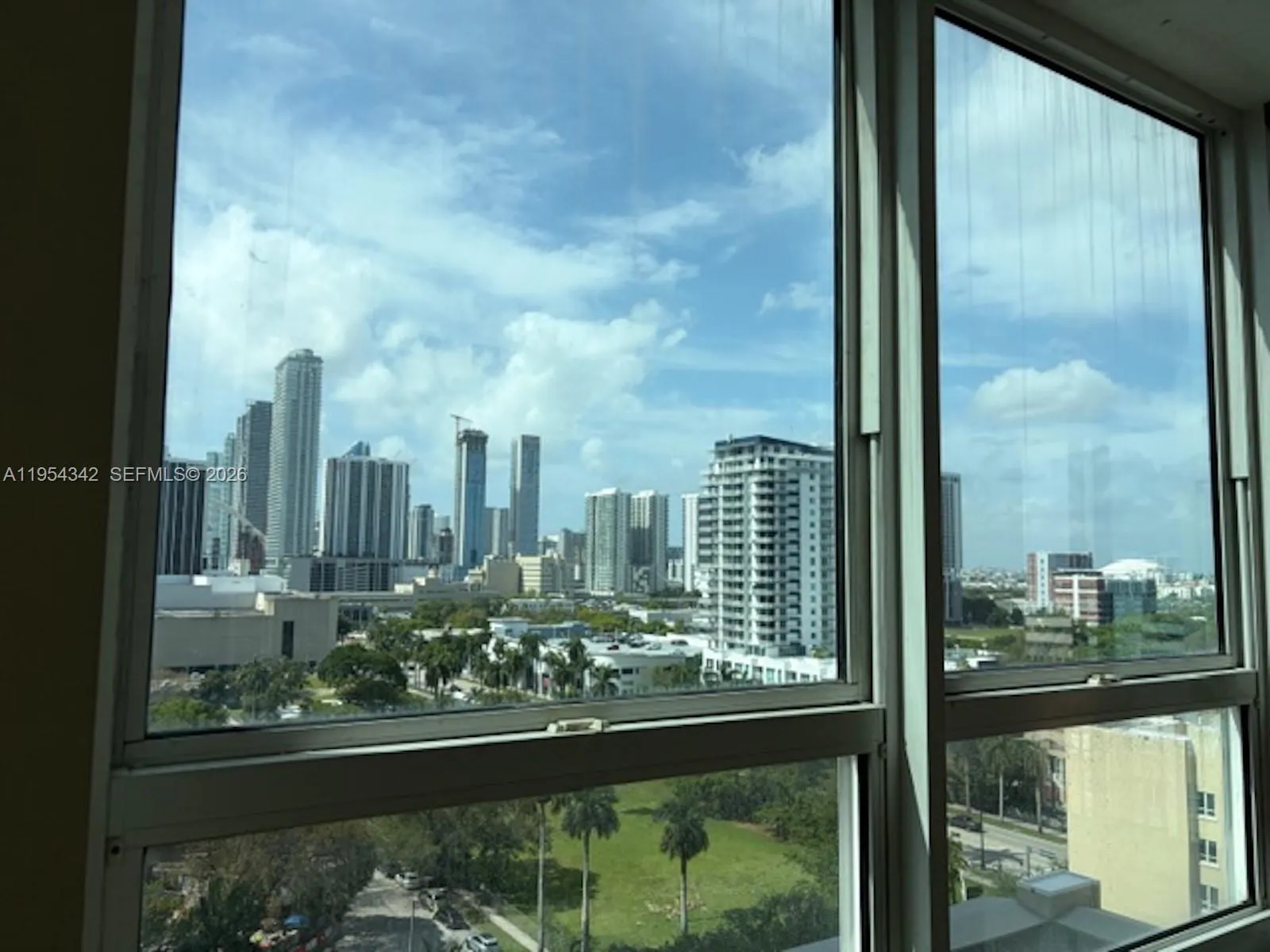 2000 N Bayshore Dr 1402, Miami, Florida 33137, Miami, Florida 33137, 3 Bedrooms Bedrooms, ,2 BathroomsBathrooms,Residential,For Sale,2000 N Bayshore Dr 1402, Miami, Florida 33137,A11954342