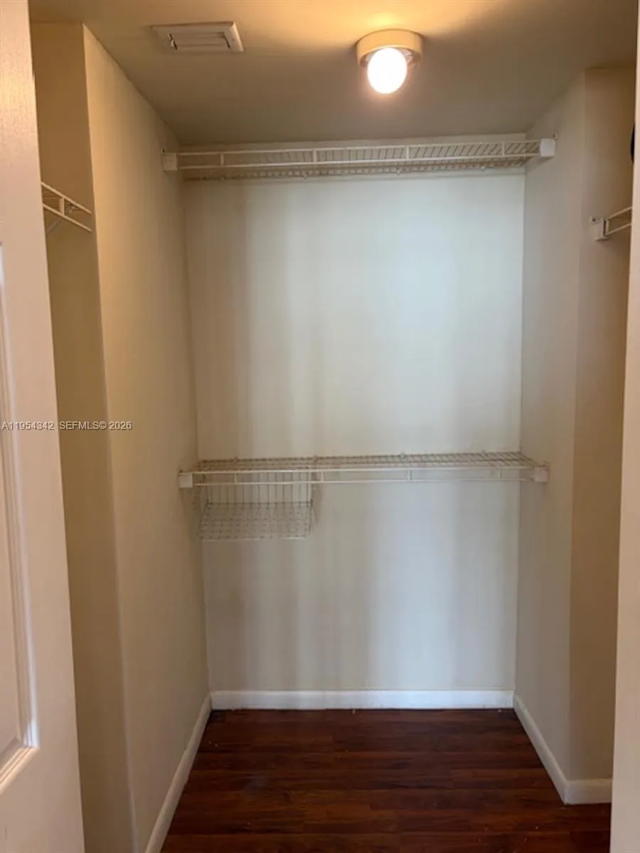 2000 N Bayshore Dr 1402, Miami, Florida 33137, Miami, Florida 33137, 3 Bedrooms Bedrooms, ,2 BathroomsBathrooms,Residential,For Sale,2000 N Bayshore Dr 1402, Miami, Florida 33137,A11954342