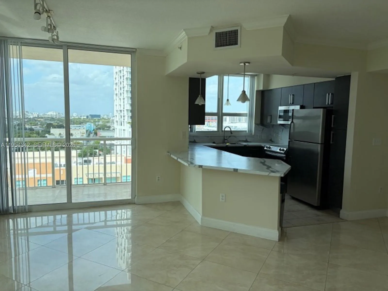2000 N Bayshore Dr 1402, Miami, Florida 33137, Miami, Florida 33137, 3 Bedrooms Bedrooms, ,2 BathroomsBathrooms,Residential,For Sale,2000 N Bayshore Dr 1402, Miami, Florida 33137,A11954342