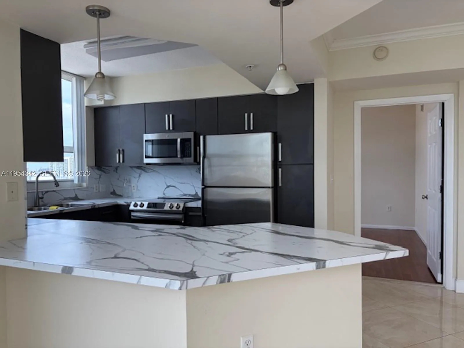 2000 N Bayshore Dr 1402, Miami, Florida 33137, Miami, Florida 33137, 3 Bedrooms Bedrooms, ,2 BathroomsBathrooms,Residential,For Sale,2000 N Bayshore Dr 1402, Miami, Florida 33137,A11954342