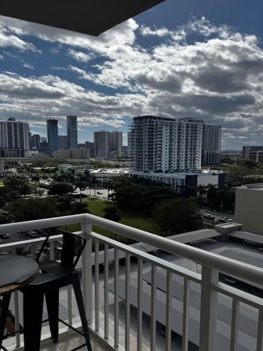 2000 N Bayshore Dr 1402, Miami, Florida 33137, Miami, Florida 33137, 3 Bedrooms Bedrooms, ,2 BathroomsBathrooms,Residential,For Sale,2000 N Bayshore Dr 1402, Miami, Florida 33137,A11954342