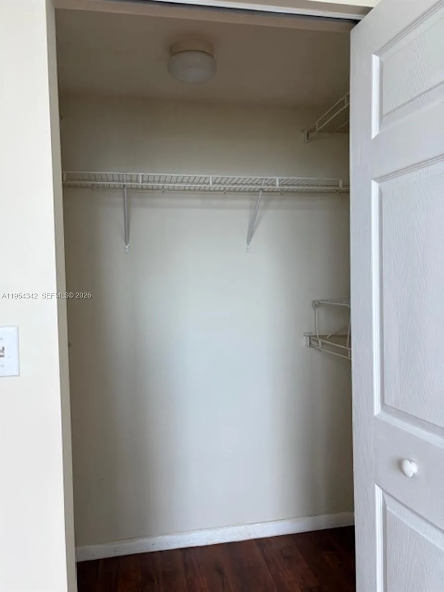 2000 N Bayshore Dr 1402, Miami, Florida 33137, Miami, Florida 33137, 3 Bedrooms Bedrooms, ,2 BathroomsBathrooms,Residential,For Sale,2000 N Bayshore Dr 1402, Miami, Florida 33137,A11954342