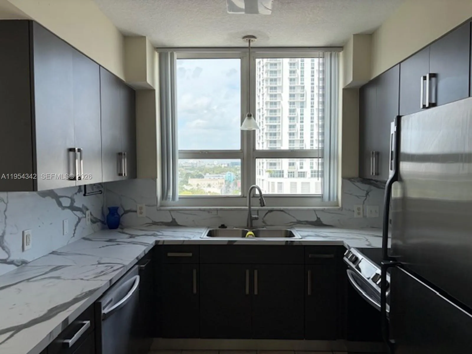 2000 N Bayshore Dr 1402, Miami, Florida 33137, Miami, Florida 33137, 3 Bedrooms Bedrooms, ,2 BathroomsBathrooms,Residential,For Sale,2000 N Bayshore Dr 1402, Miami, Florida 33137,A11954342