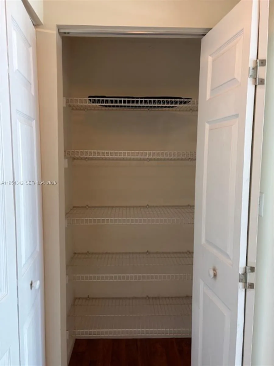 2000 N Bayshore Dr 1402, Miami, Florida 33137, Miami, Florida 33137, 3 Bedrooms Bedrooms, ,2 BathroomsBathrooms,Residential,For Sale,2000 N Bayshore Dr 1402, Miami, Florida 33137,A11954342