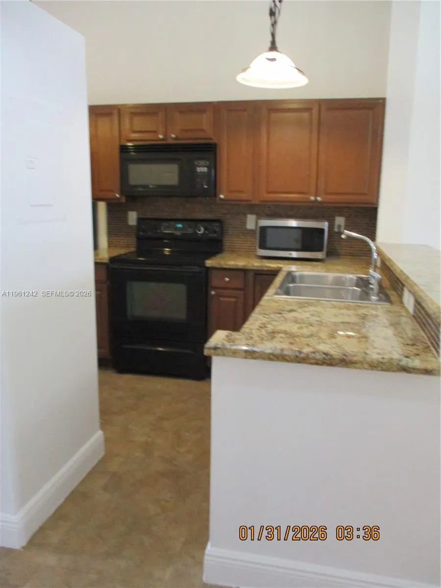 3200 Nw 46th St 205, Oakland Park, Florida 33309, Oakland Park, Florida 33309, 2 Bedrooms Bedrooms, ,2 BathroomsBathrooms,Residential,For Sale,3200 Nw 46th St 205, Oakland Park, Florida 33309,A11961242