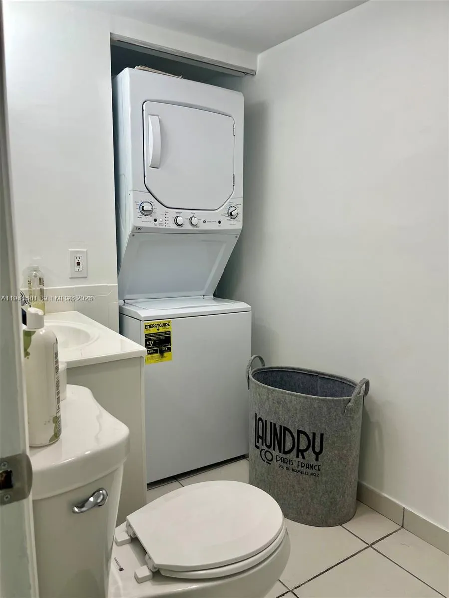 11800 Sw 18th St 307-4, Miami, Florida 33175, Miami, Florida 33175, 2 Bedrooms Bedrooms, ,2 BathroomsBathrooms,Residential,For Sale,11800 Sw 18th St 307-4, Miami, Florida 33175,A11961581