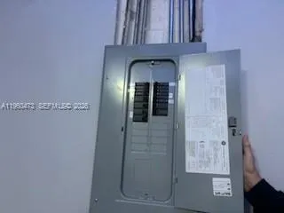 5100 Ne 12th Ave, Oakland Park, Florida 33334, Oakland Park, Florida 33334, ,Commercial Lease,For Rent,5100 Ne 12th Ave, Oakland Park, Florida 33334,A11960473