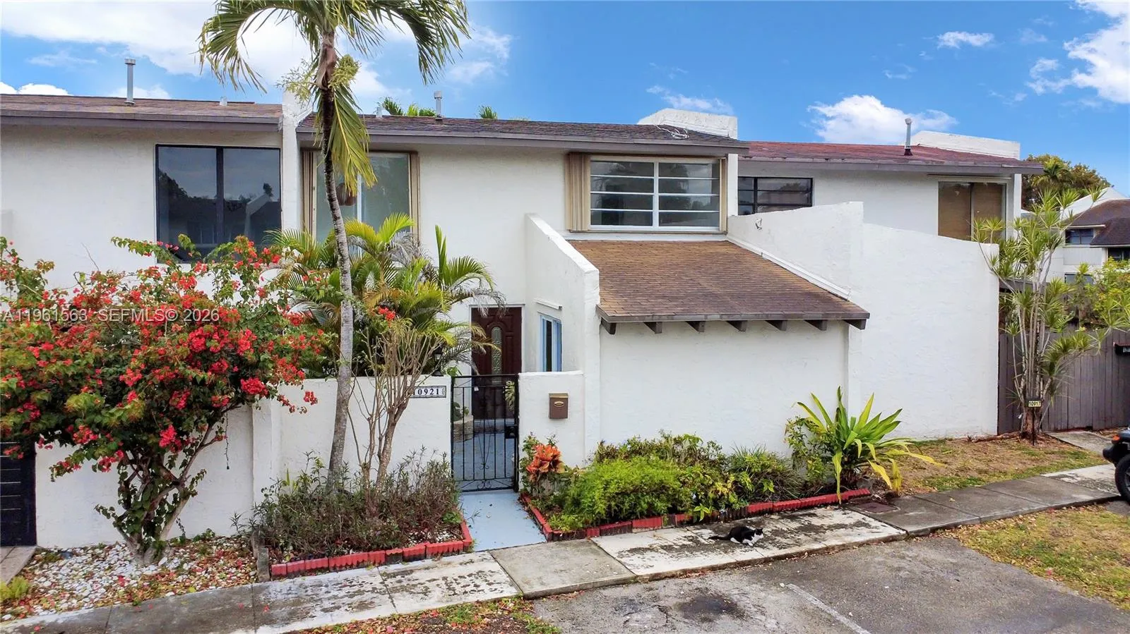 10921 Sw 70th Ter 10921, Miami, Florida 33173, Miami, Florida 33173, 3 Bedrooms Bedrooms, ,2 BathroomsBathrooms,Residential Lease,For Rent,10921 Sw 70th Ter 10921, Miami, Florida 33173,A11961563