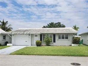 Tamarac, Florida 33321, 2 Bedrooms Bedrooms, ,2 BathroomsBathrooms,Residential,For Sale,A11961606