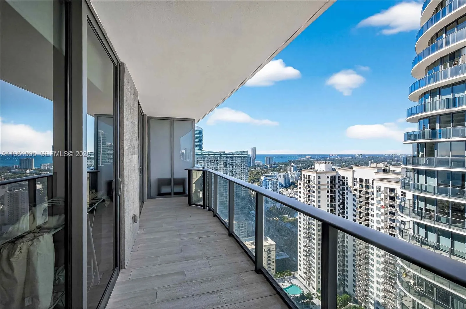 45 Sw 9th St 3807, Miami, Florida 33130, Miami, Florida 33130, 1 Bedroom Bedrooms, ,1 BathroomBathrooms,Residential,For Sale,45 Sw 9th St 3807, Miami, Florida 33130,A11961505