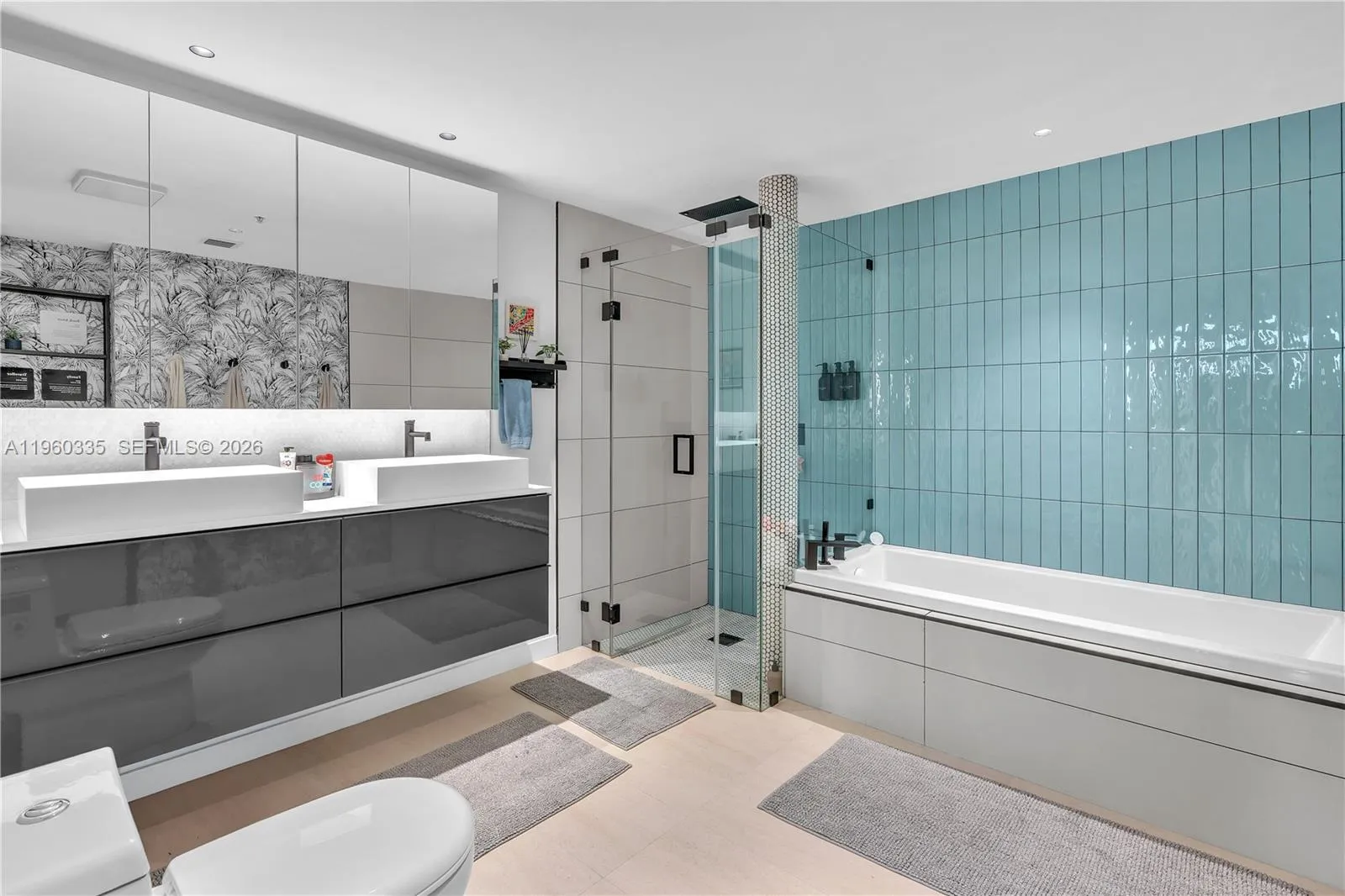 7929 West Dr 903, North Bay Village, Florida 33141, North Bay Village, Florida 33141, 3 Bedrooms Bedrooms, ,2 BathroomsBathrooms,Residential,For Sale,7929 West Dr 903, North Bay Village, Florida 33141,A11960335