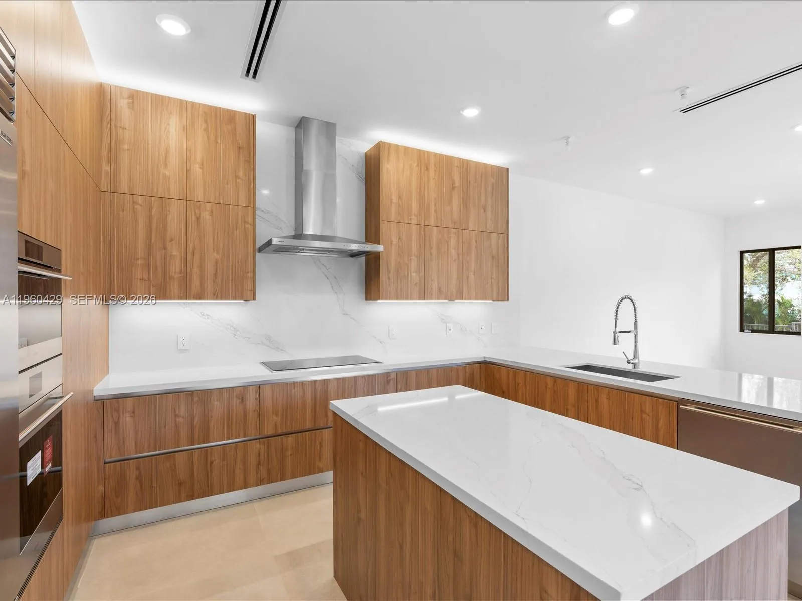 19701 Ne 16 Pi 19701, Miami, Florida 33179, Miami, Florida 33179, 5 Bedrooms Bedrooms, ,4 BathroomsBathrooms,Residential Lease,For Rent,19701 Ne 16 Pi 19701, Miami, Florida 33179,A11960429