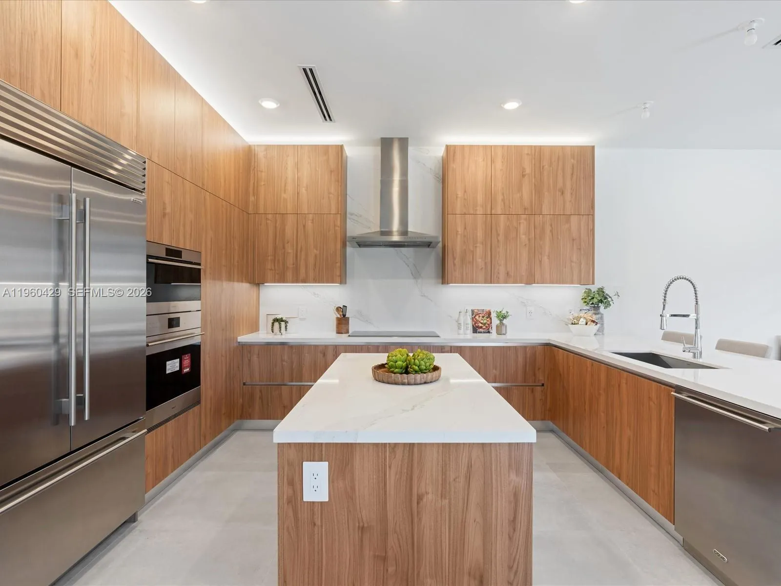 19701 Ne 16 Pi 19701, Miami, Florida 33179, Miami, Florida 33179, 5 Bedrooms Bedrooms, ,4 BathroomsBathrooms,Residential Lease,For Rent,19701 Ne 16 Pi 19701, Miami, Florida 33179,A11960429