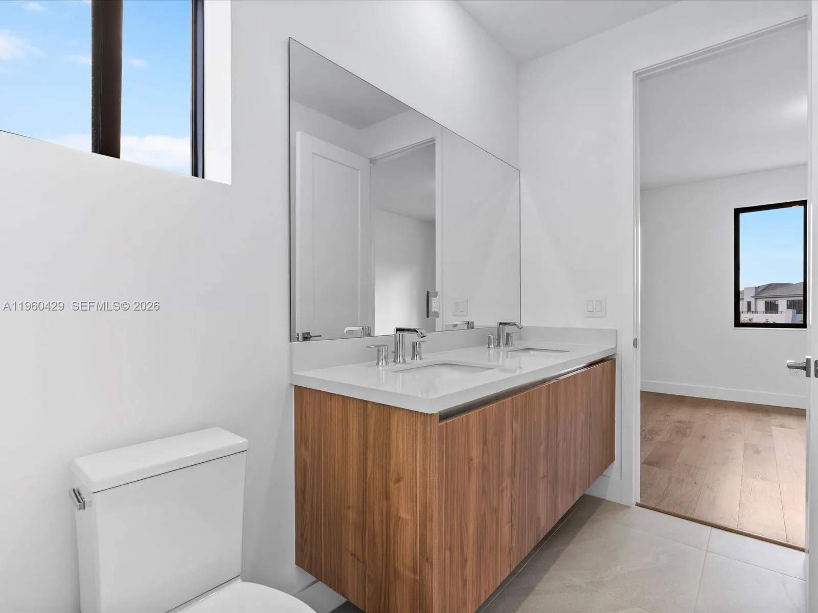 19701 Ne 16 Pi 19701, Miami, Florida 33179, Miami, Florida 33179, 5 Bedrooms Bedrooms, ,4 BathroomsBathrooms,Residential Lease,For Rent,19701 Ne 16 Pi 19701, Miami, Florida 33179,A11960429