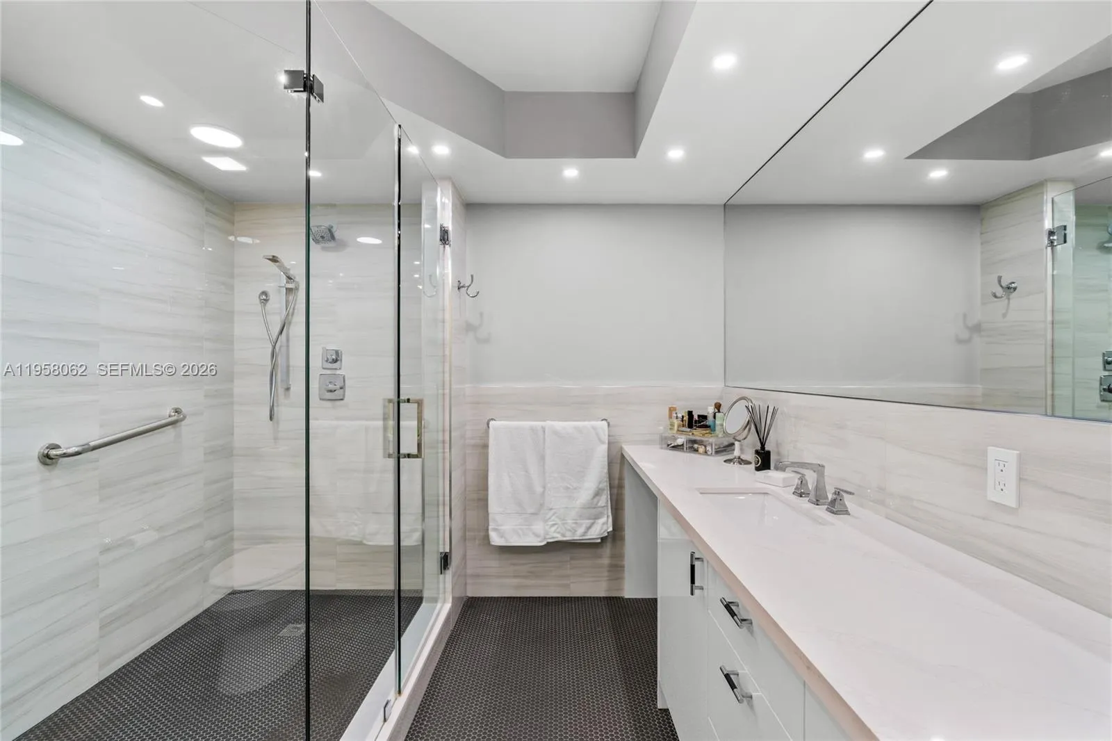 17555 Atlantic Blvd Uph3, Sunny Isles Beach, Flori, Sunny Isles Beach, Florida 33160, 2 Bedrooms Bedrooms, ,2 BathroomsBathrooms,Residential,For Sale,17555 Atlantic Blvd Uph3, Sunny Isles Beach, Flori,A11958062