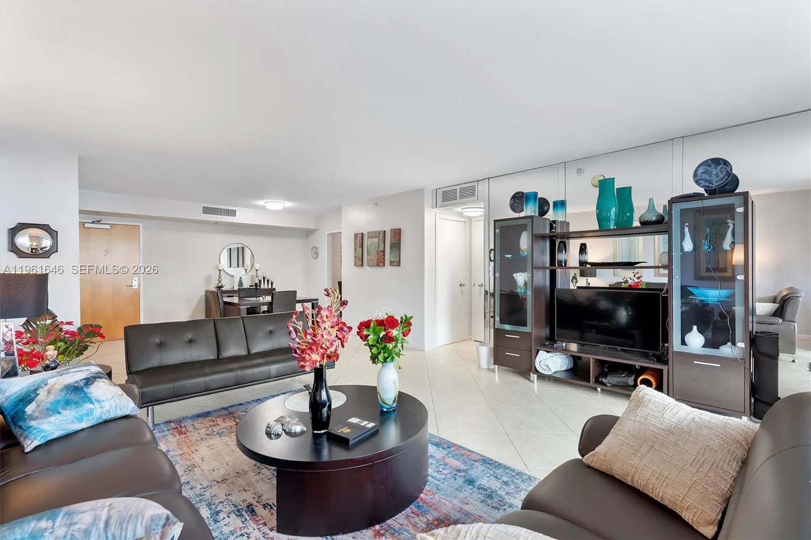 9195 Collins Ave 309, Surfside, Florida 33154, Surfside, Florida 33154, 1 Bedroom Bedrooms, ,1 BathroomBathrooms,Residential,For Sale,9195 Collins Ave 309, Surfside, Florida 33154,A11961646