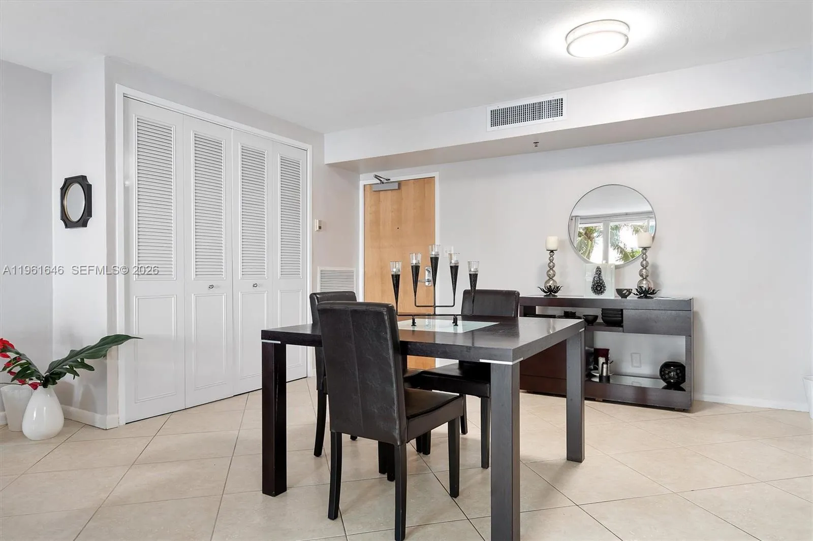 9195 Collins Ave 309, Surfside, Florida 33154, Surfside, Florida 33154, 1 Bedroom Bedrooms, ,1 BathroomBathrooms,Residential,For Sale,9195 Collins Ave 309, Surfside, Florida 33154,A11961646