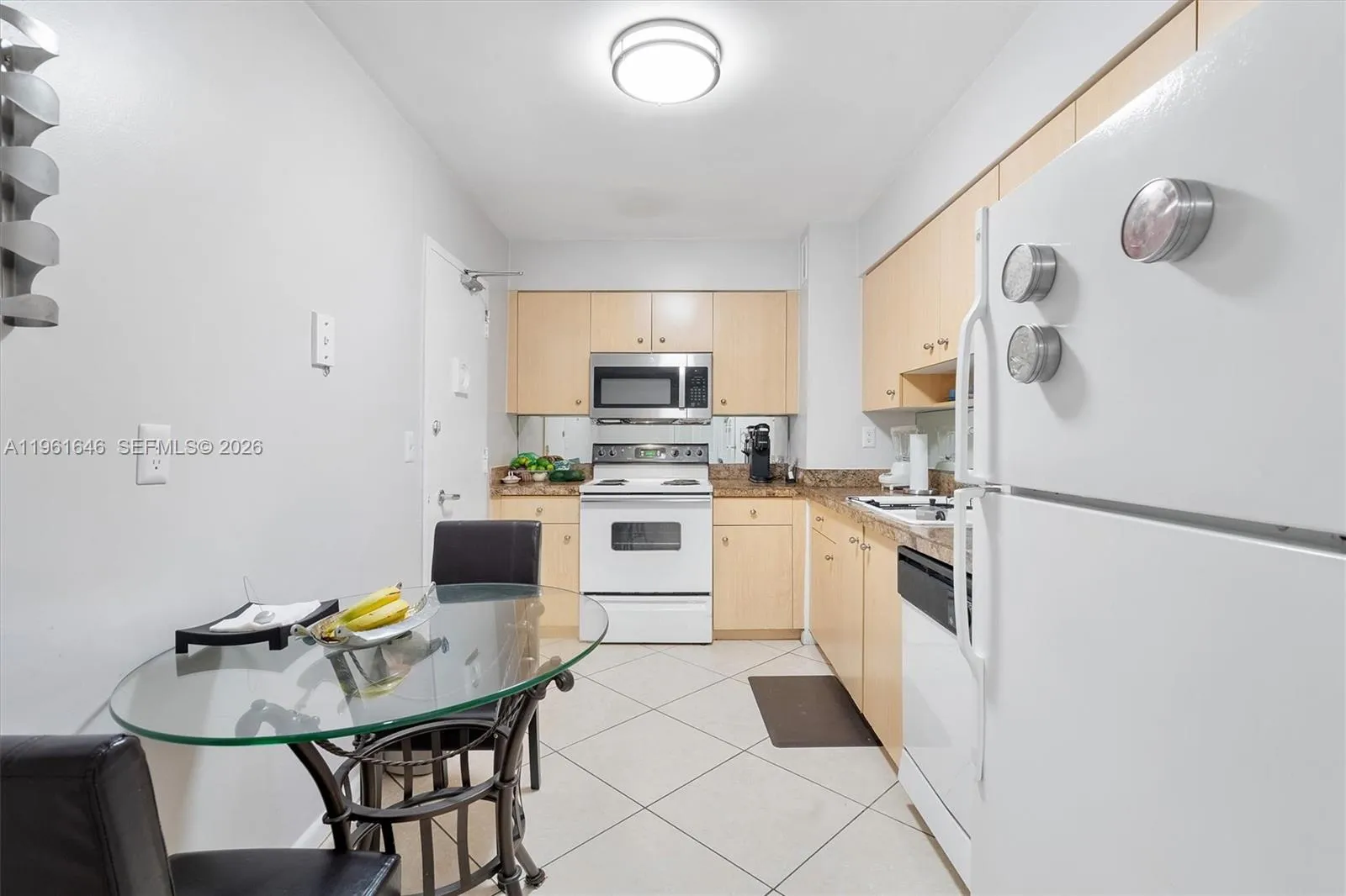 9195 Collins Ave 309, Surfside, Florida 33154, Surfside, Florida 33154, 1 Bedroom Bedrooms, ,1 BathroomBathrooms,Residential,For Sale,9195 Collins Ave 309, Surfside, Florida 33154,A11961646