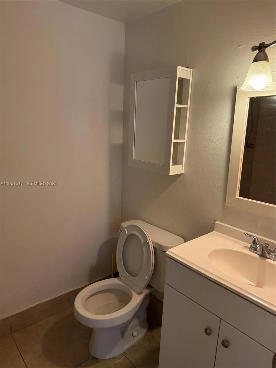 4805 Nw 7th St 408-15, Miami, Florida 33126, Miami, Florida 33126, 2 Bedrooms Bedrooms, ,2 BathroomsBathrooms,Residential Lease,For Rent,4805 Nw 7th St 408-15, Miami, Florida 33126,A11961647