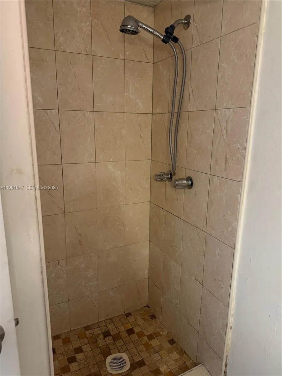 4805 Nw 7th St 408-15, Miami, Florida 33126, Miami, Florida 33126, 2 Bedrooms Bedrooms, ,2 BathroomsBathrooms,Residential Lease,For Rent,4805 Nw 7th St 408-15, Miami, Florida 33126,A11961647