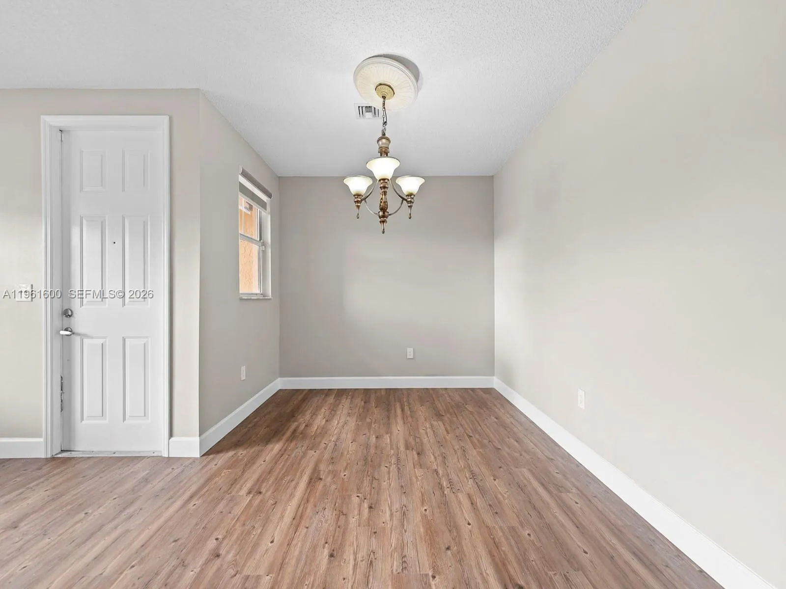 Main living/dining room