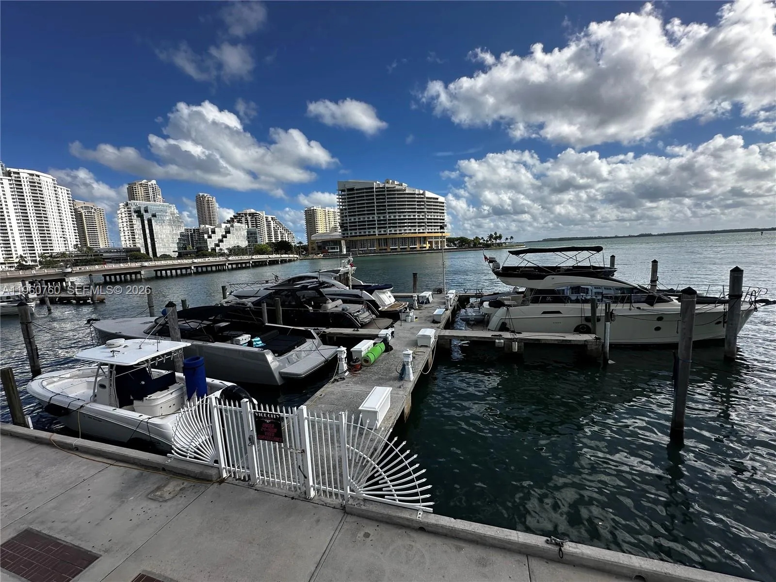 801 Brickell Bay Dr 761, Miami, Florida 33131, Miami, Florida 33131, 2 Bedrooms Bedrooms, ,2 BathroomsBathrooms,Residential,For Sale,801 Brickell Bay Dr 761, Miami, Florida 33131,A11960760