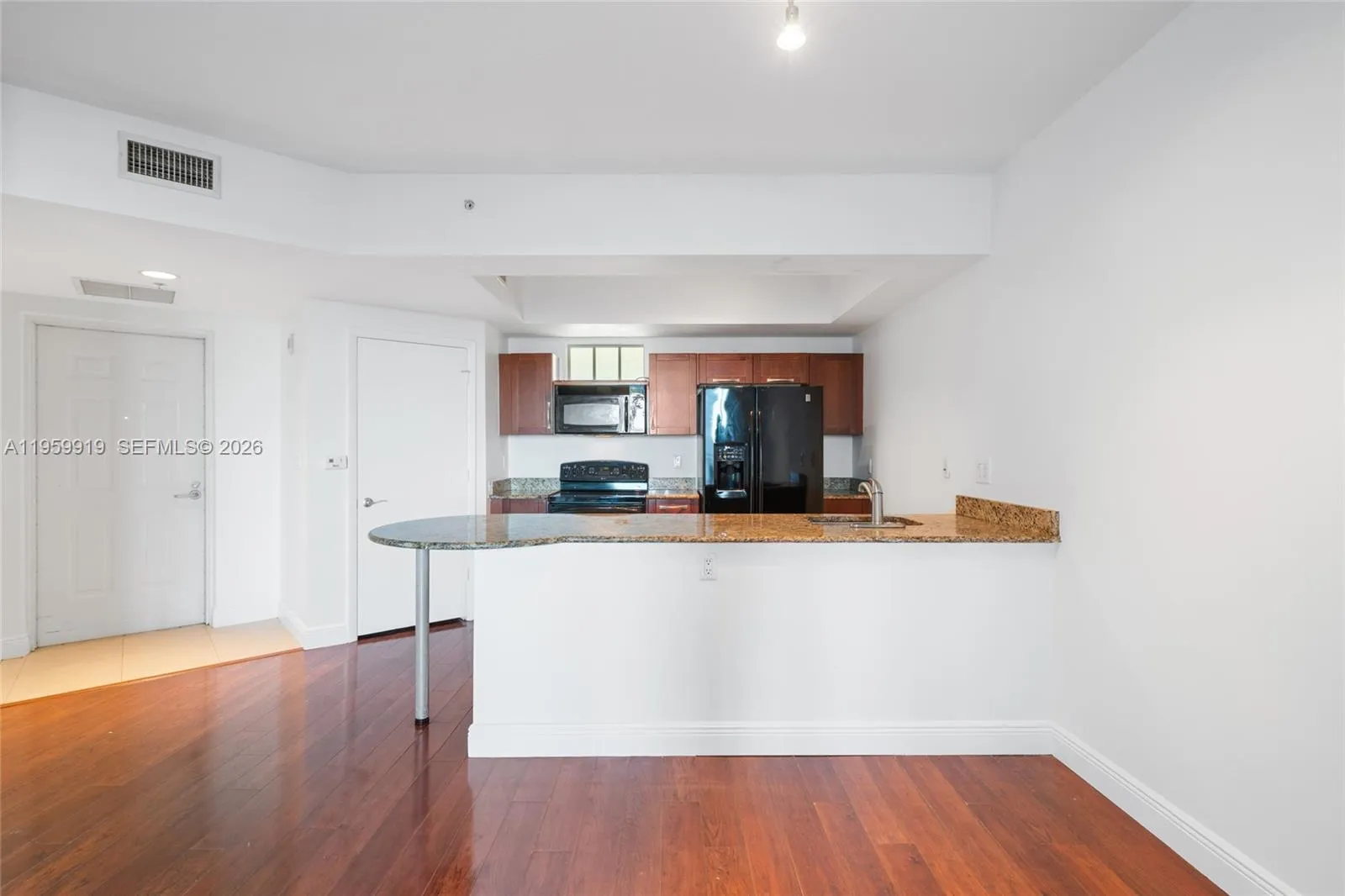 7280 Sw 90th St 605, Miami, Florida 33156, Miami, Florida 33156, 1 Bedroom Bedrooms, ,1 BathroomBathrooms,Residential Lease,For Rent,7280 Sw 90th St 605, Miami, Florida 33156,A11959919