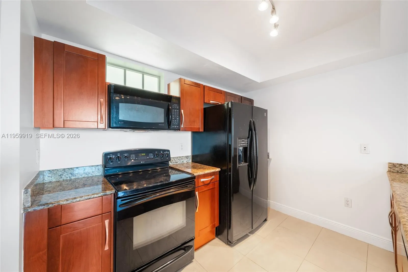 7280 Sw 90th St 605, Miami, Florida 33156, Miami, Florida 33156, 1 Bedroom Bedrooms, ,1 BathroomBathrooms,Residential Lease,For Rent,7280 Sw 90th St 605, Miami, Florida 33156,A11959919