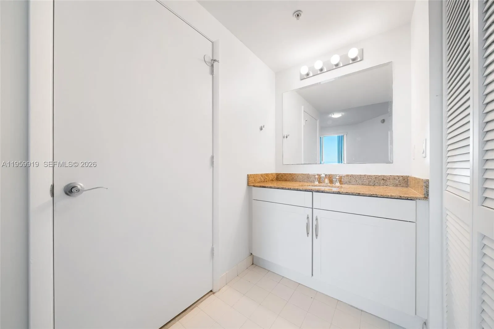 7280 Sw 90th St 605, Miami, Florida 33156, Miami, Florida 33156, 1 Bedroom Bedrooms, ,1 BathroomBathrooms,Residential Lease,For Rent,7280 Sw 90th St 605, Miami, Florida 33156,A11959919