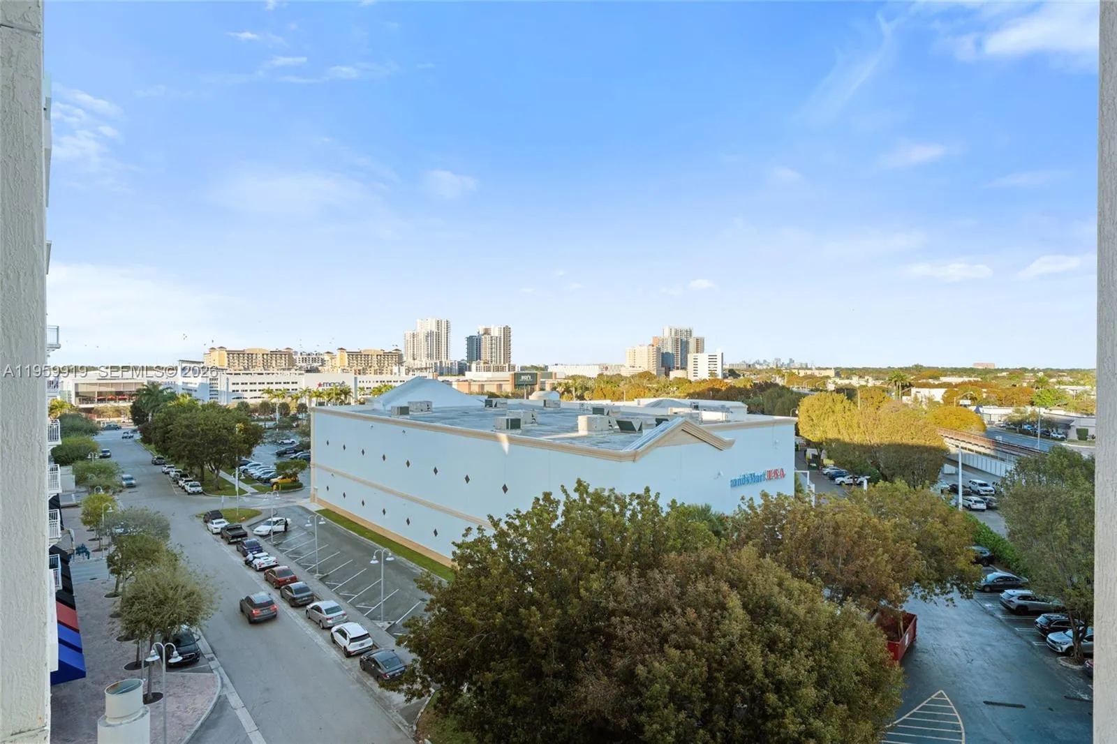 7280 Sw 90th St 605, Miami, Florida 33156, Miami, Florida 33156, 1 Bedroom Bedrooms, ,1 BathroomBathrooms,Residential Lease,For Rent,7280 Sw 90th St 605, Miami, Florida 33156,A11959919