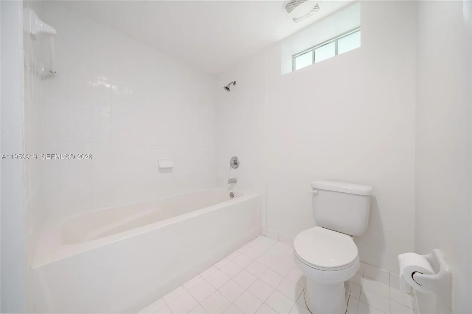 7280 Sw 90th St 605, Miami, Florida 33156, Miami, Florida 33156, 1 Bedroom Bedrooms, ,1 BathroomBathrooms,Residential Lease,For Rent,7280 Sw 90th St 605, Miami, Florida 33156,A11959919