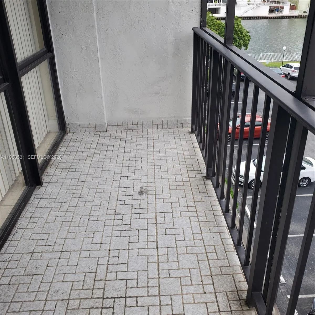 800 Parkview Dr 416, Hallandale Beach, Florida 330, Hallandale Beach, Florida 33009, 1 Bedroom Bedrooms, ,1 BathroomBathrooms,Residential,For Sale,800 Parkview Dr 416, Hallandale Beach, Florida 330,A11960531