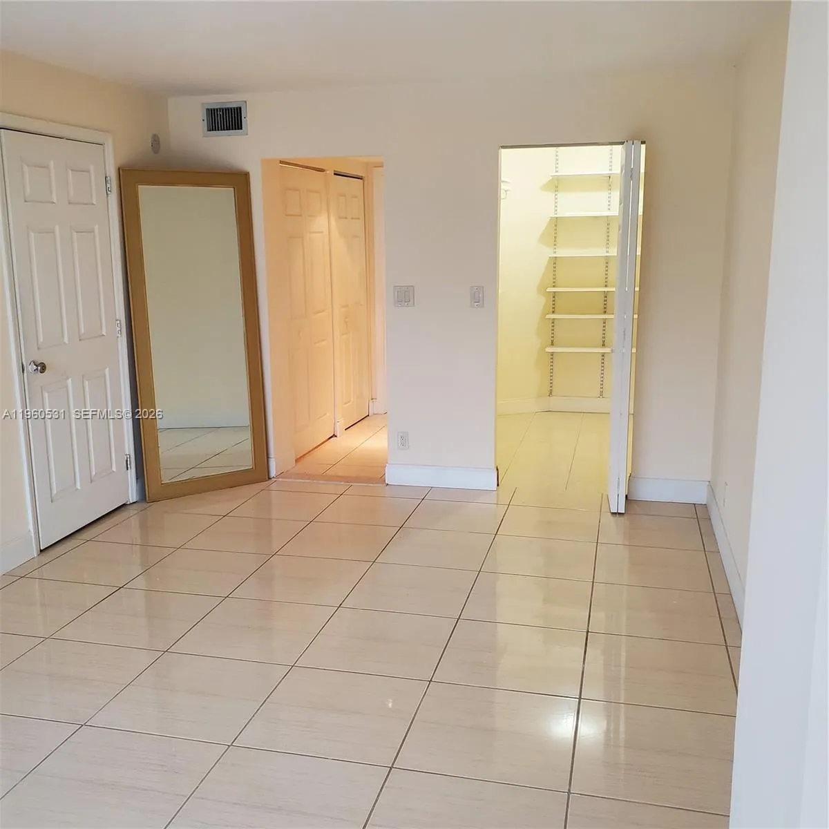 800 Parkview Dr 416, Hallandale Beach, Florida 330, Hallandale Beach, Florida 33009, 1 Bedroom Bedrooms, ,1 BathroomBathrooms,Residential,For Sale,800 Parkview Dr 416, Hallandale Beach, Florida 330,A11960531