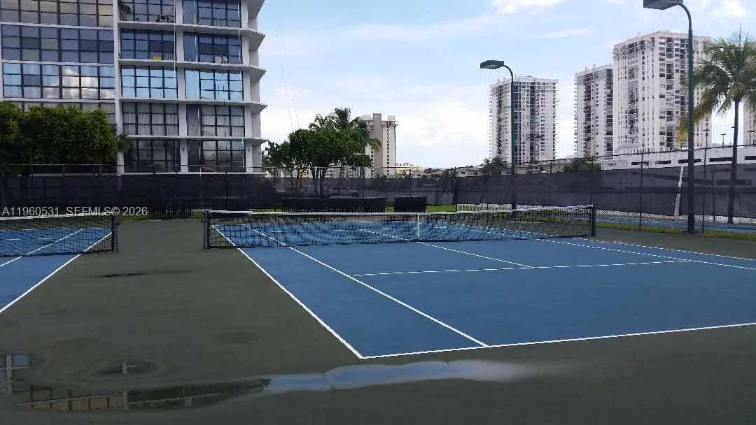 800 Parkview Dr 416, Hallandale Beach, Florida 330, Hallandale Beach, Florida 33009, 1 Bedroom Bedrooms, ,1 BathroomBathrooms,Residential,For Sale,800 Parkview Dr 416, Hallandale Beach, Florida 330,A11960531