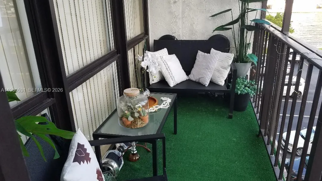 800 Parkview Dr 416, Hallandale Beach, Florida 330, Hallandale Beach, Florida 33009, 1 Bedroom Bedrooms, ,1 BathroomBathrooms,Residential,For Sale,800 Parkview Dr 416, Hallandale Beach, Florida 330,A11960531