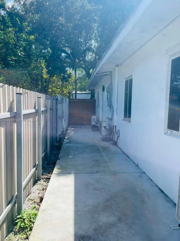 230 Nw 127th St 0, North Miami, Florida 33168, North Miami, Florida 33168, 1 Bedroom Bedrooms, ,1 BathroomBathrooms,Residential Lease,For Rent,230 Nw 127th St 0, North Miami, Florida 33168,A11961677
