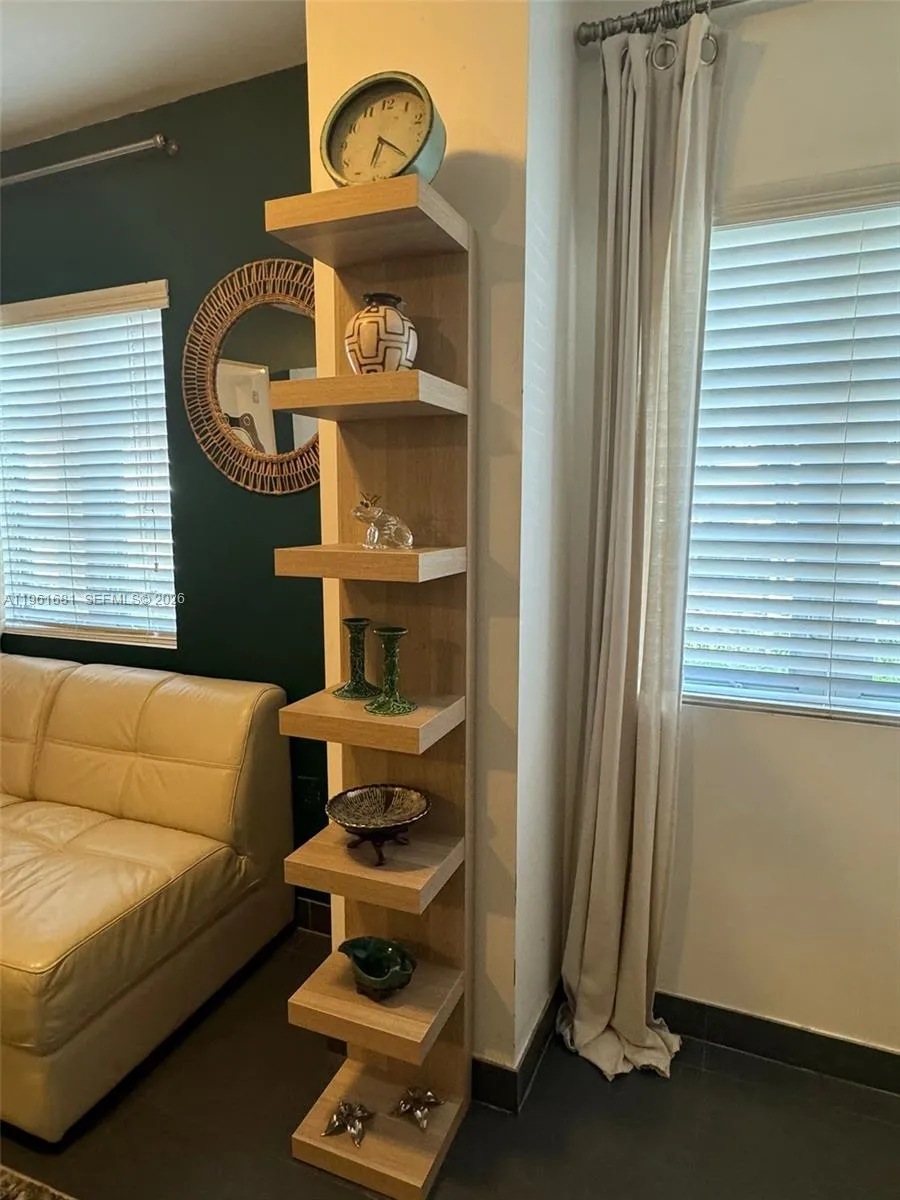 1600 Euclid Ave 102, Miami Beach, Florida 33139, Miami Beach, Florida 33139, 1 Bedroom Bedrooms, ,1 BathroomBathrooms,Residential,For Sale,1600 Euclid Ave 102, Miami Beach, Florida 33139,A11961681