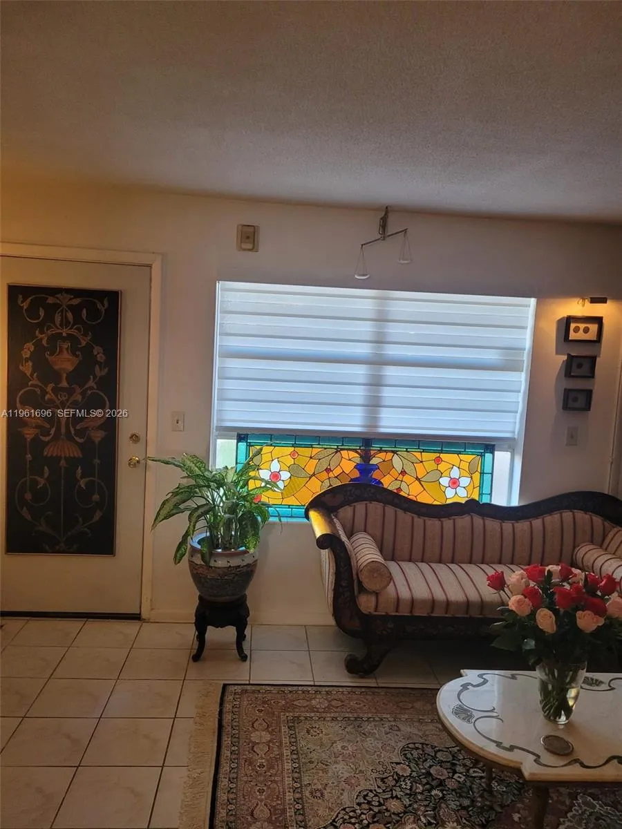 3881 W Flagler St 208, Miami, Florida 33134, Miami, Florida 33134, 1 Bedroom Bedrooms, ,1 BathroomBathrooms,Residential,For Sale,3881 W Flagler St 208, Miami, Florida 33134,A11961696