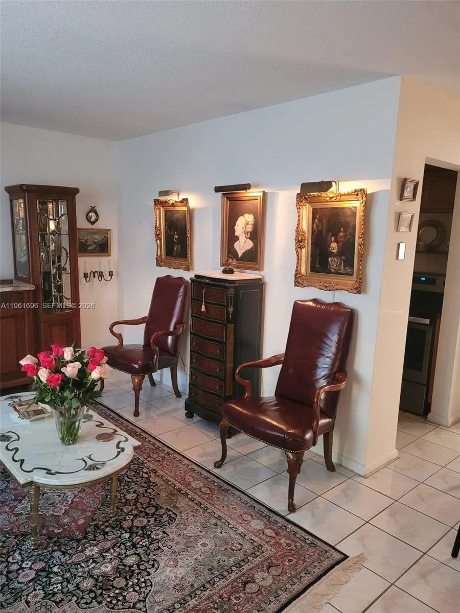 3881 W Flagler St 208, Miami, Florida 33134, Miami, Florida 33134, 1 Bedroom Bedrooms, ,1 BathroomBathrooms,Residential,For Sale,3881 W Flagler St 208, Miami, Florida 33134,A11961696