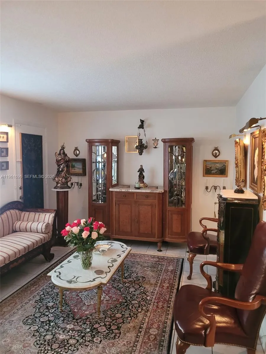 3881 W Flagler St 208, Miami, Florida 33134, Miami, Florida 33134, 1 Bedroom Bedrooms, ,1 BathroomBathrooms,Residential,For Sale,3881 W Flagler St 208, Miami, Florida 33134,A11961696