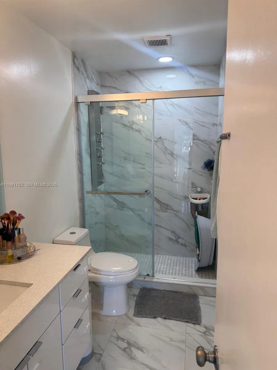 2758 W 60th St 55, Hialeah, Florida 33016, Hialeah, Florida 33016, 2 Bedrooms Bedrooms, ,1 BathroomBathrooms,Residential Lease,For Rent,2758 W 60th St 55, Hialeah, Florida 33016,A11961702