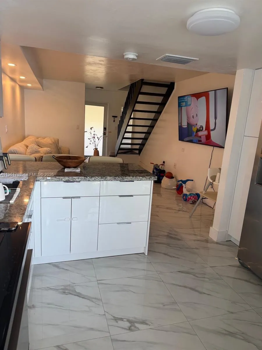 2758 W 60th St 55, Hialeah, Florida 33016, Hialeah, Florida 33016, 2 Bedrooms Bedrooms, ,1 BathroomBathrooms,Residential Lease,For Rent,2758 W 60th St 55, Hialeah, Florida 33016,A11961702