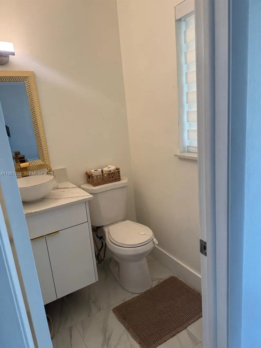2758 W 60th St 55, Hialeah, Florida 33016, Hialeah, Florida 33016, 2 Bedrooms Bedrooms, ,1 BathroomBathrooms,Residential Lease,For Rent,2758 W 60th St 55, Hialeah, Florida 33016,A11961702