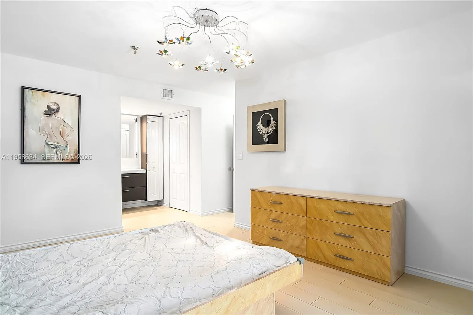 671 Ne 195th St 111e, Miami, Florida 33179, Miami, Florida 33179, 2 Bedrooms Bedrooms, ,2 BathroomsBathrooms,Residential,For Sale,671 Ne 195th St 111e, Miami, Florida 33179,A11958634