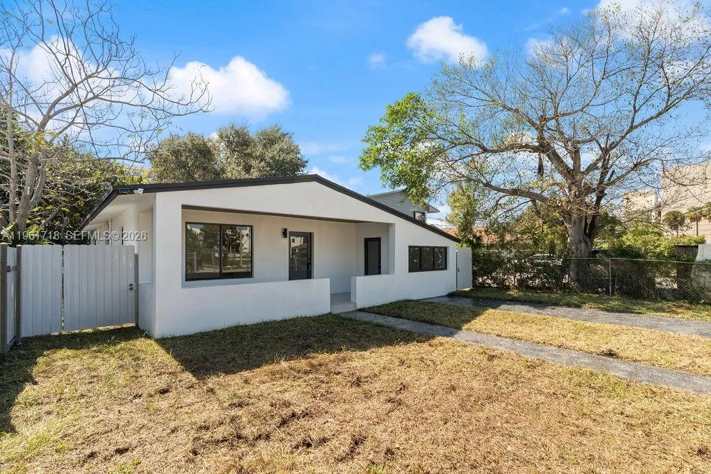 860 Nw 70th St, Miami, Florida 33150, Miami, Florida 33150, 3 Bedrooms Bedrooms, ,2 BathroomsBathrooms,Residential,For Sale,860 Nw 70th St, Miami, Florida 33150,A11961718