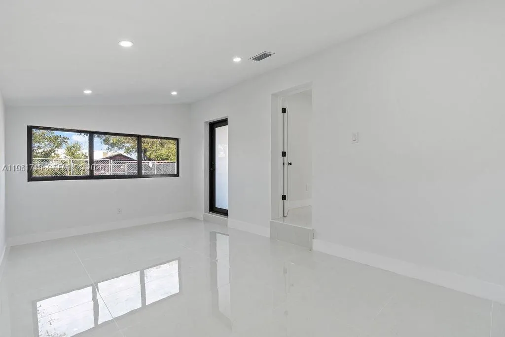 860 Nw 70th St, Miami, Florida 33150, Miami, Florida 33150, 3 Bedrooms Bedrooms, ,2 BathroomsBathrooms,Residential,For Sale,860 Nw 70th St, Miami, Florida 33150,A11961718